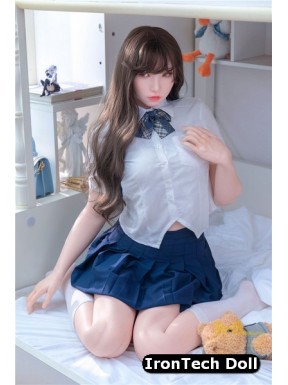 Doll Japonaise en silicone - Suki - 168cm