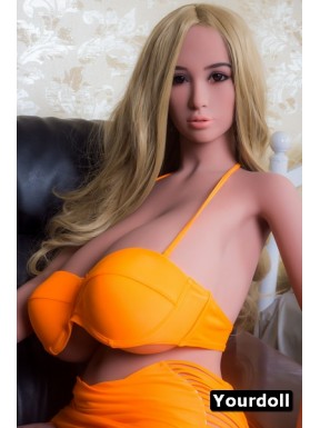 Tentatrice sexy - Real Doll TPE Akina - 160cm