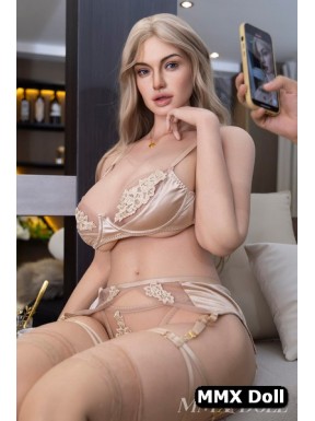 Mannequin Poupée sexuelle MMX Doll - Luna - 170cm H-CUP