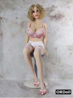 SexDoll TPE blonde frisée Sanya - 156cm