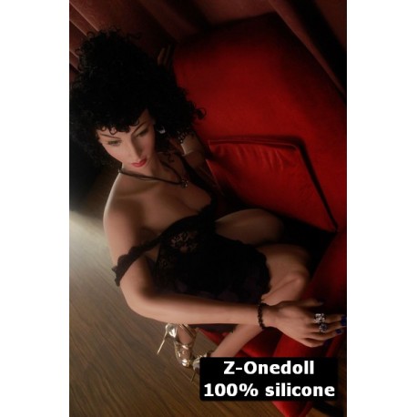 Love sex doll en silicone - Farah - 162cm
